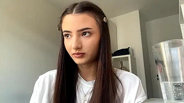 CurlySoni stripchat live cam model