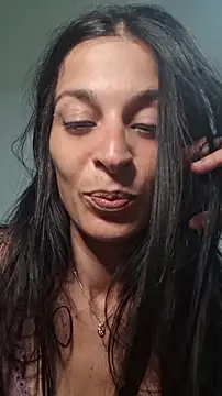 Viola43 stripchat live cam model