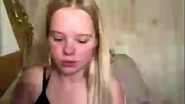 Malinwitch stripchat live cam model
