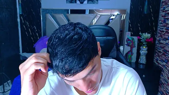 Aron_Darkx stripchat live cam model