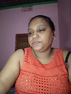 Cute-XXXY stripchat live cam model