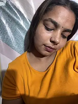 Aayra_Joshi stripchat live cam model