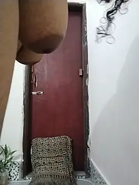 Star--Girl stripchat live cam model