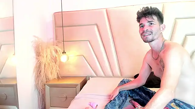 Luna_and_Axell stripchat live cam model
