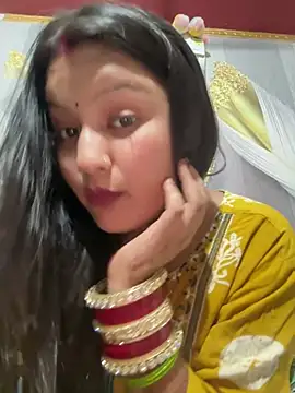 Aarohi_Thakur stripchat live cam model