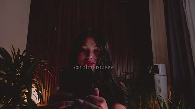 carolinerousev stripchat live cam model
