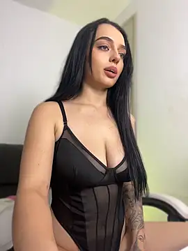 sophialorens_s stripchat live cam model