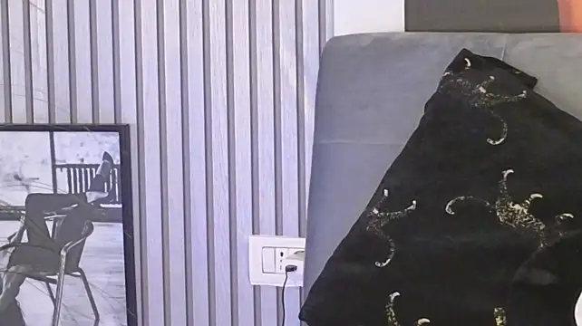 KarmaArms stripchat live cam model