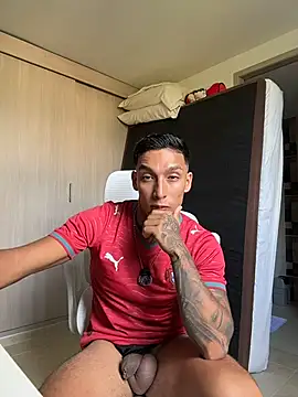sendfer stripchat live cam model