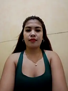 Wittylicious stripchat live cam model