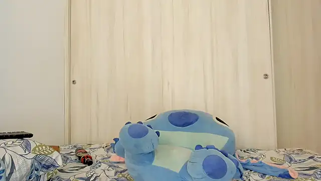 Alika01 stripchat live cam model