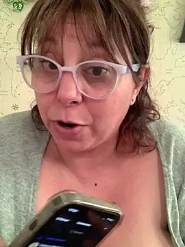 LupitaHaze stripchat live cam model