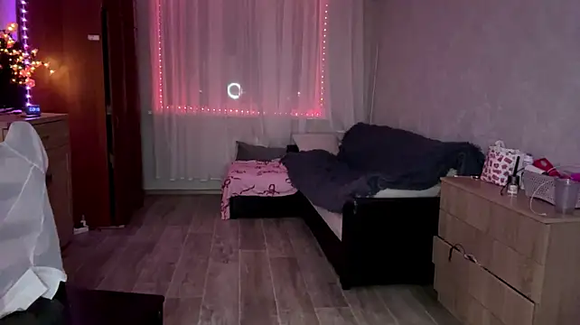 StephaniCute stripchat live cam model