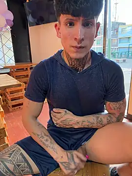 _Tomy08calderon stripchat live cam model