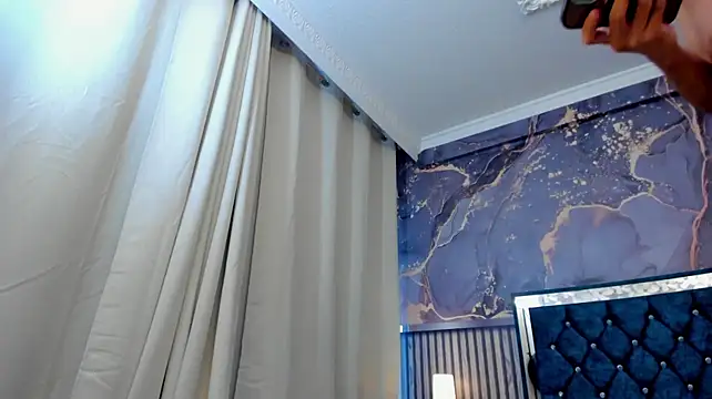 Lucas_West_ stripchat live cam model