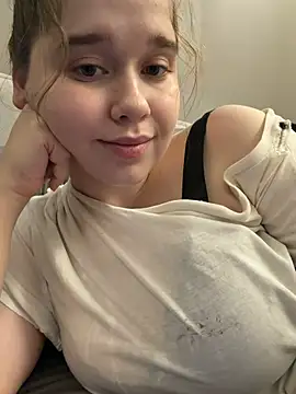 HornyGirlH stripchat live cam model
