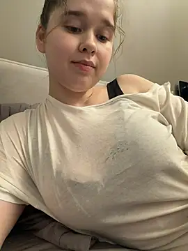 HornyGirlH stripchat live cam model