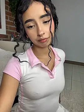 RosseMelody stripchat live cam model