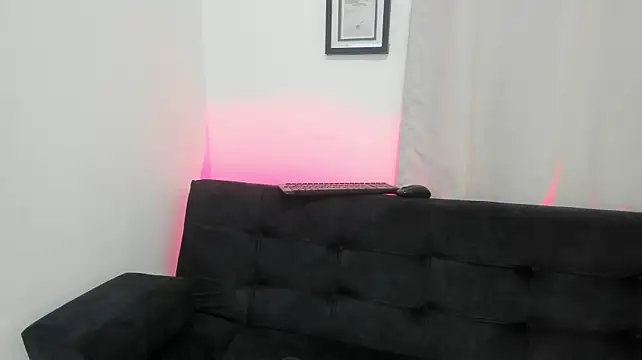 Dahian_ stripchat live cam model
