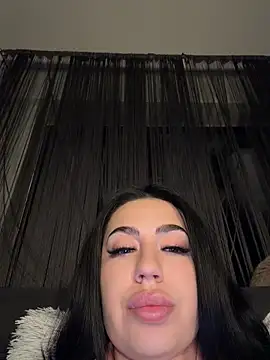 Andrestarr stripchat live cam model