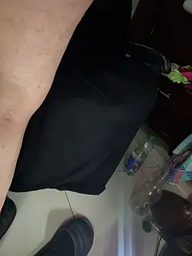 DirtyKhloy stripchat live cam model