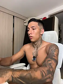 sendfer stripchat live cam model