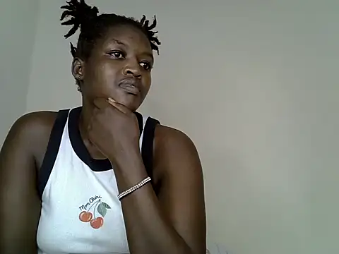 Tifanygyal stripchat live cam model