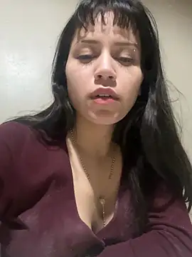 Prettyjade23 stripchat live cam model