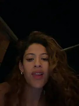 alana15 stripchat live cam model