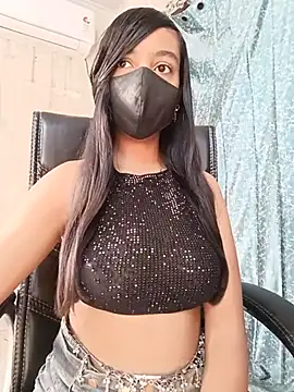 Parinaaz18 stripchat live cam model