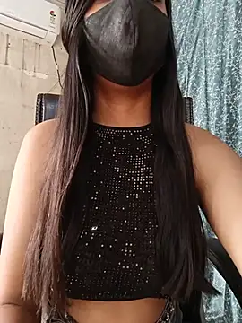 Parinaaz18 stripchat live cam model