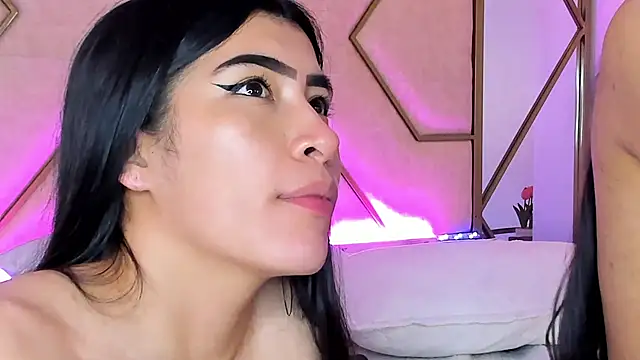 siara_and_zoe stripchat live cam model