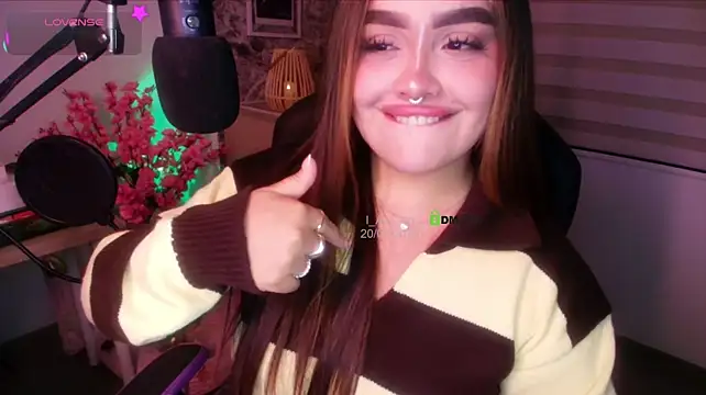 asheryn stripchat live cam model