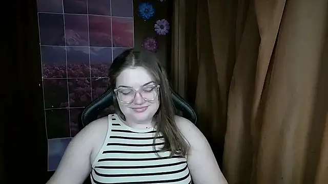 Teasing_Dora stripchat live cam model