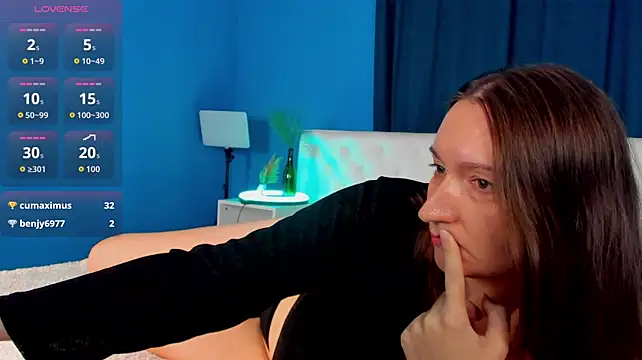 May_Estelle stripchat live cam model