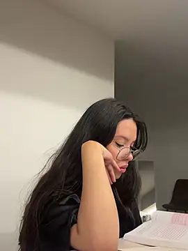 rose_allure1 stripchat live cam model