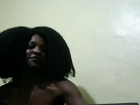 naughty_renny stripchat live cam model