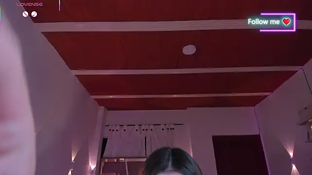 MiaLatina_ stripchat live cam model