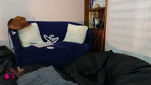tightncuteass stripchat live cam model