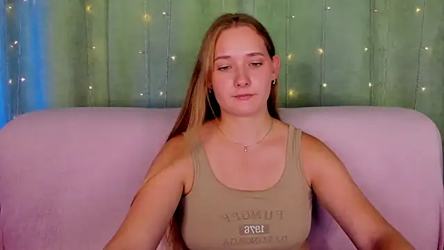 AlinaVice stripchat live cam model