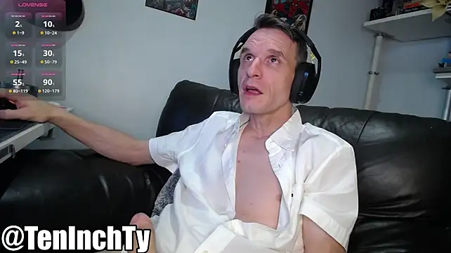 teninchty stripchat live cam model