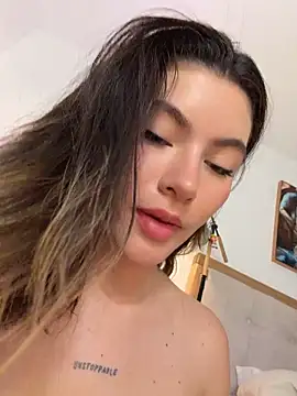 Your_Honeey stripchat live cam model