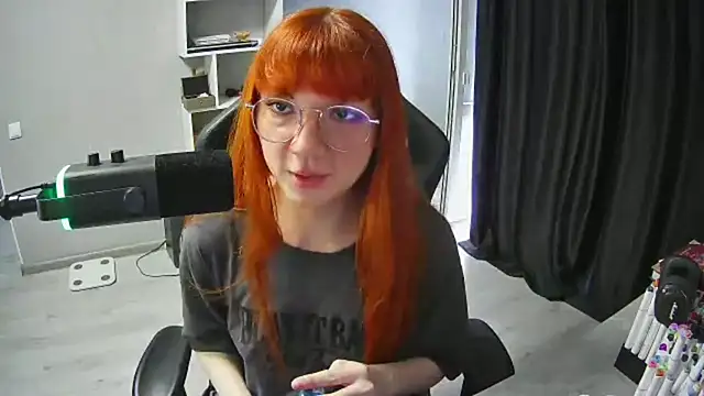 ChiaArgrow stripchat live cam model