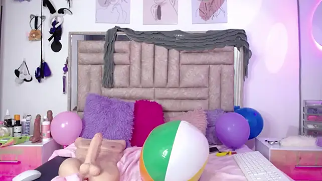 Bombom_Lux stripchat live cam model