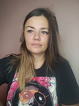 KrissSexi stripchat live cam model