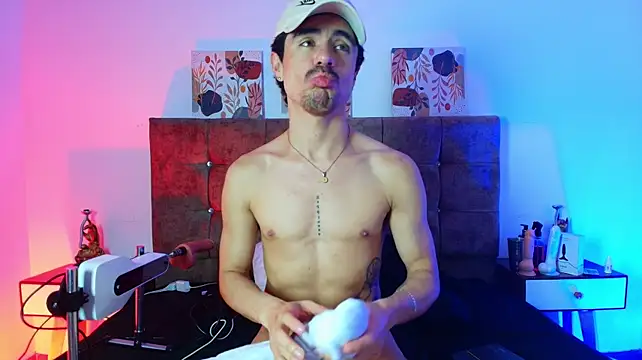 Ethan_Briggs_ stripchat live cam model
