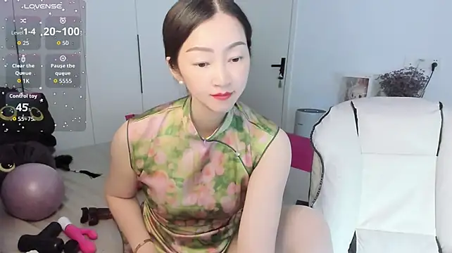 paopao-a stripchat live cam model