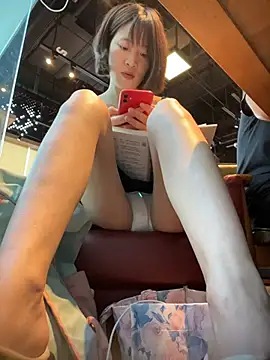 littleqiu stripchat live cam model