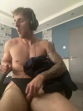 Sexaddict05 stripchat live cam model