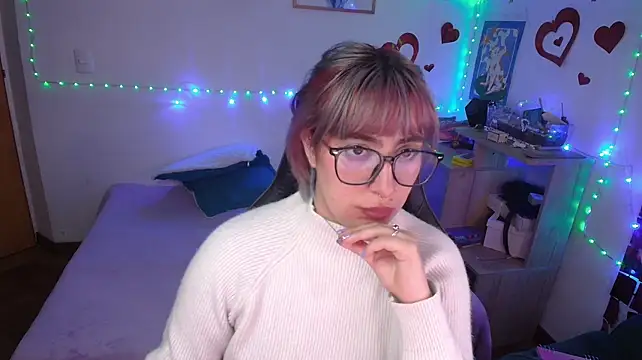 Miacatsito3 stripchat live cam model